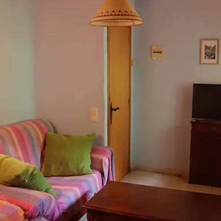 Cal Calau Vega Bed & Breakfast Planoles